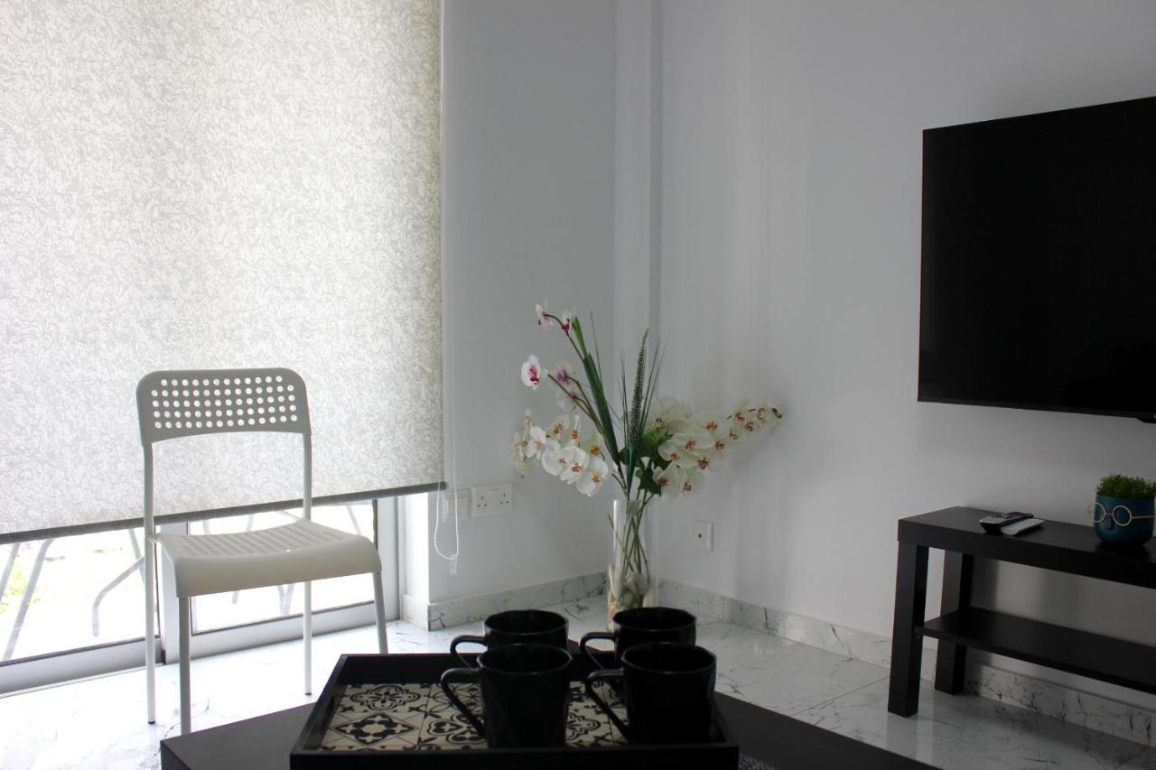 Amalia Residences Никосия Экстерьер фото