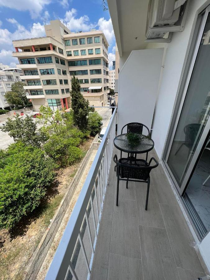 Amalia Residences Никосия Экстерьер фото