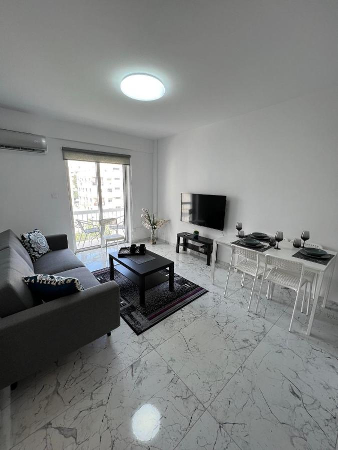 Amalia Residences Никосия Экстерьер фото